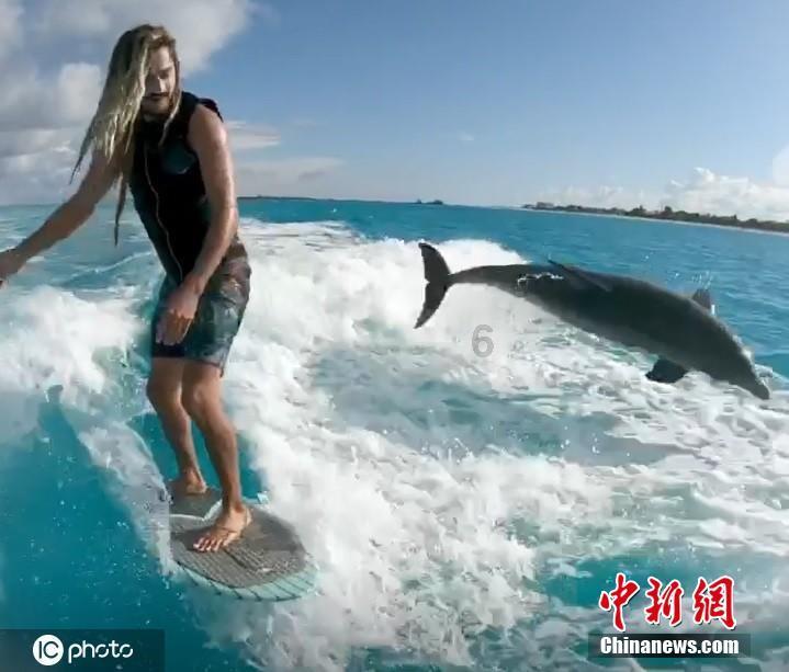 救援美丽小姑娘